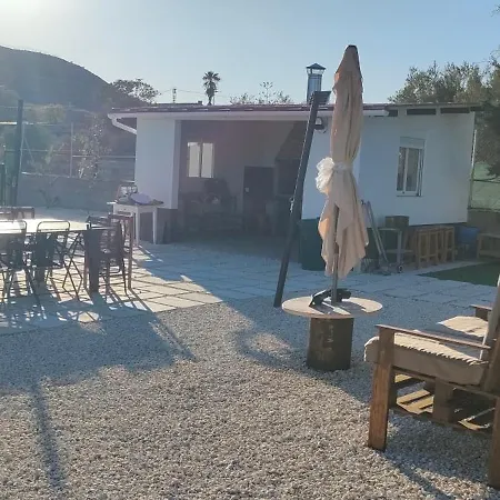 Villa Con Piscina Climatizada Y Barbacoa A 10 Km De Alicante Y Playas, 3000 M2 De Terreno