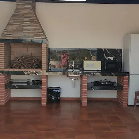 Con Piscina Climatizada Y Barbacoa A 10 Km De Alicante Y Playas, 3000 M2 De Terreno * Elche