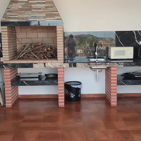 Con Piscina Climatizada Y Barbacoa A 10 Km De Alicante Y Playas, 3000 M2 De Terreno Villa *