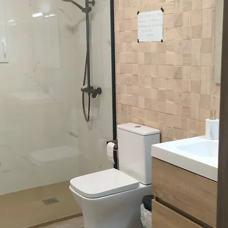Con Piscina Climatizada Y Barbacoa A 10 Km De Alicante Y Playas, 3000 M2 De Terreno