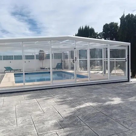 Villa Con Piscina Climatizada Y Barbacoa A 10 Km De Alicante Y Playas, 3000 M2 De Terreno Elche