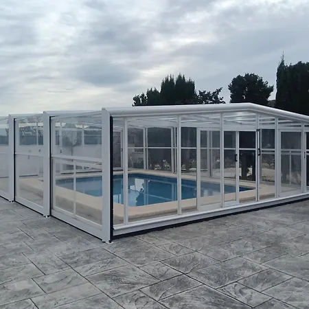 Con Piscina Climatizada Y Barbacoa A 10 Km De Alicante Y Playas, 3000 M2 De Terreno Villa *